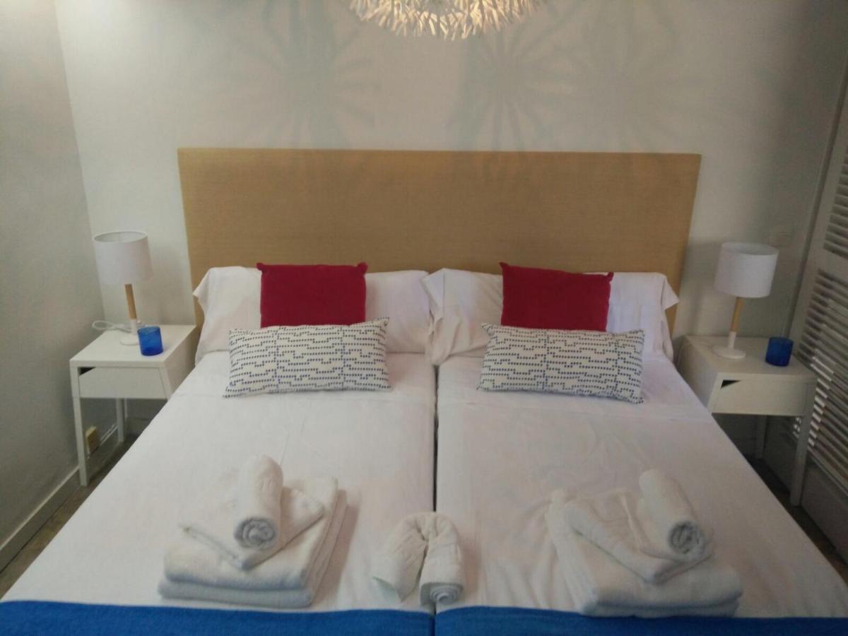 Centro Colon Apartment Мадрид Екстериор снимка