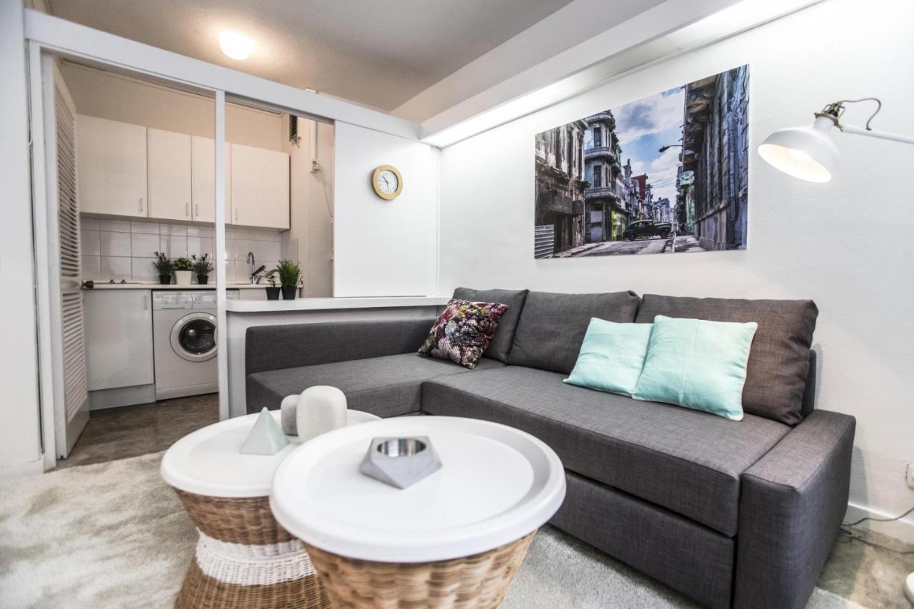 Centro Colon Apartment Мадрид Екстериор снимка