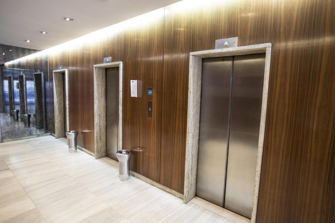 Centro Colon Apartment Мадрид Екстериор снимка