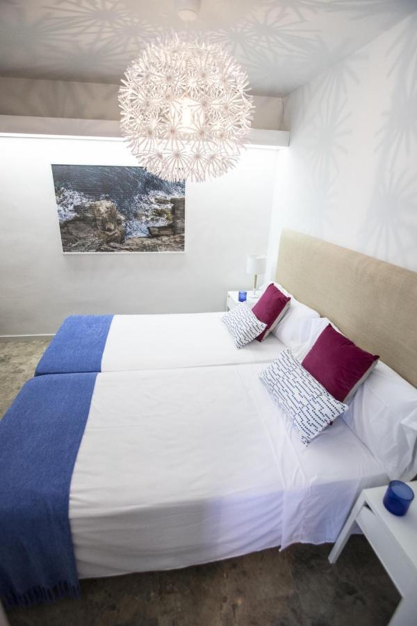 Centro Colon Apartment Мадрид Екстериор снимка